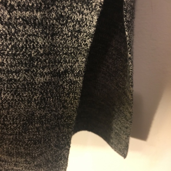 Tunic - Picture 4 of 4